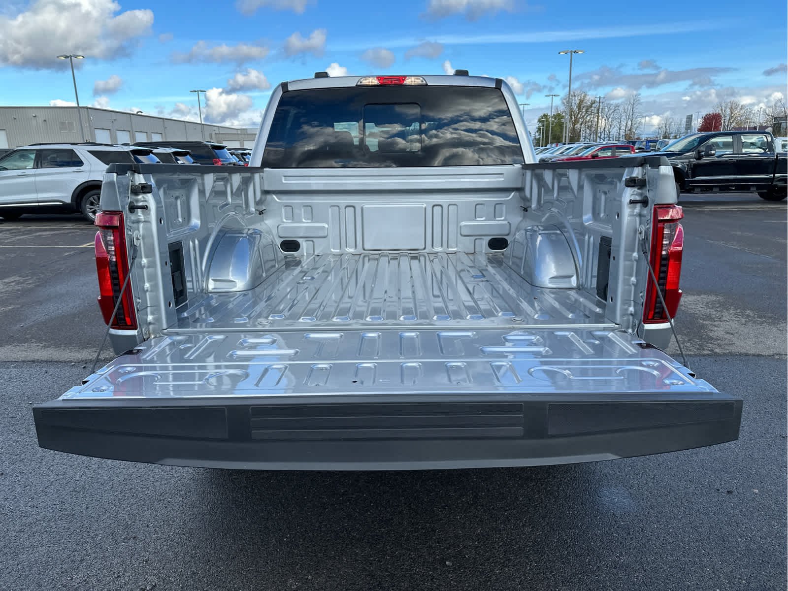 2025 Ford F-150 XLT - Photo 11