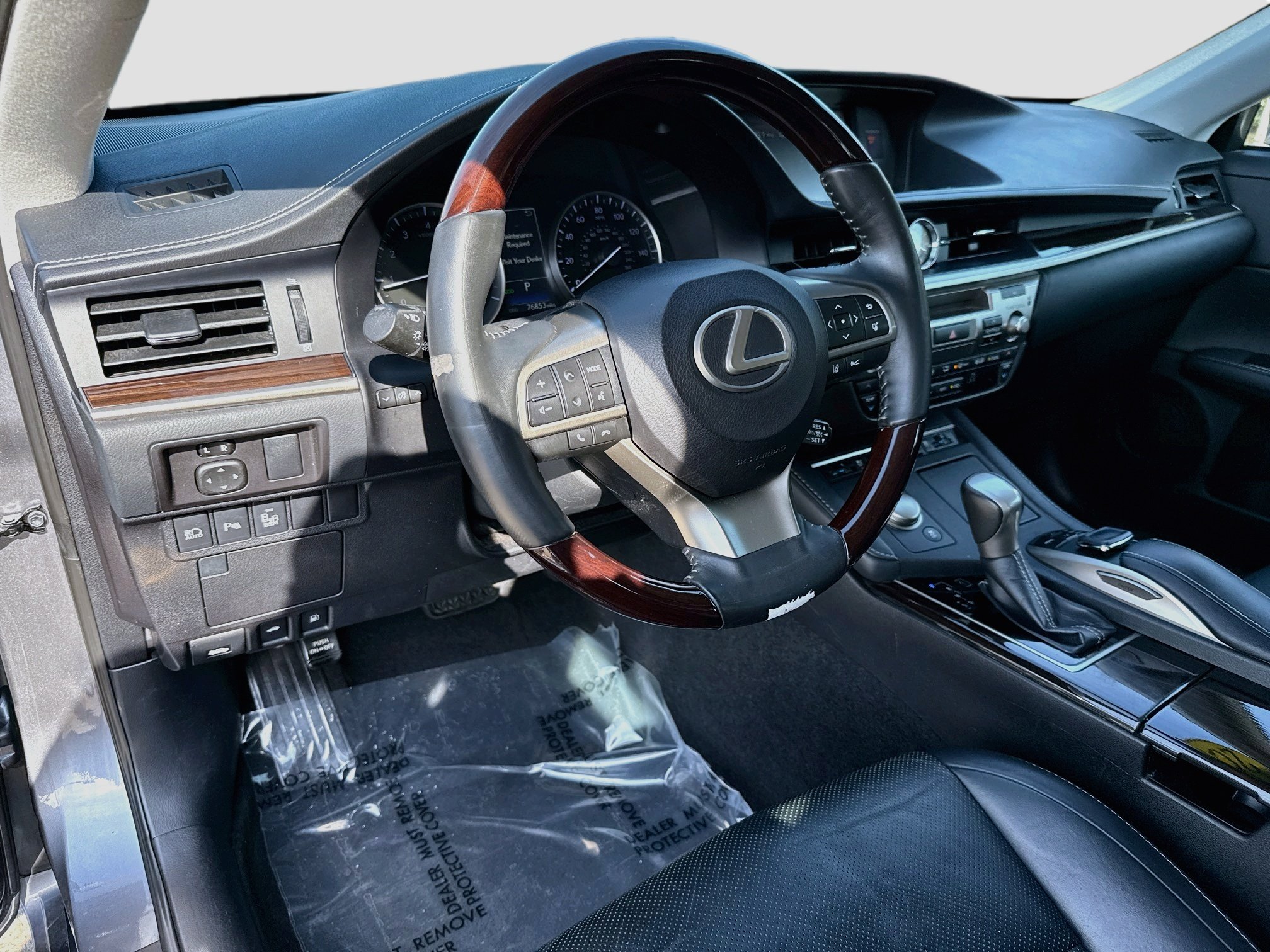 Used 2018 Nebula Gray Pearl Lexus Base image 9