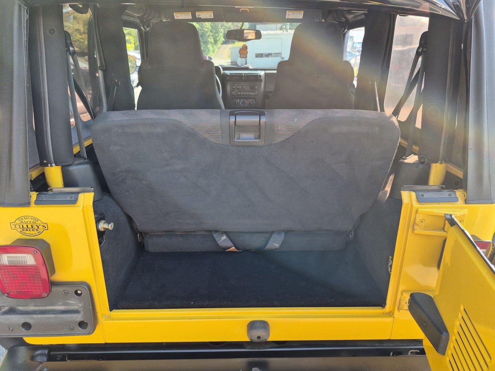 Used 2003  Jeep Sport image 28