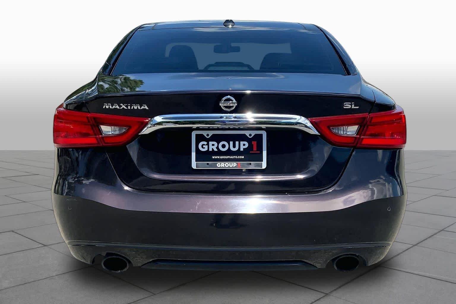 Used 2016 Bordeaux Black Nissan 3.5 SL image 5