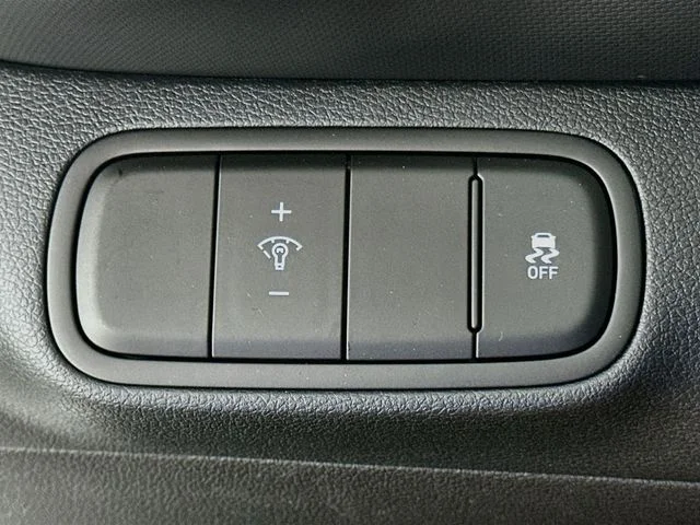 New 2026 Hyundai VENUE SE