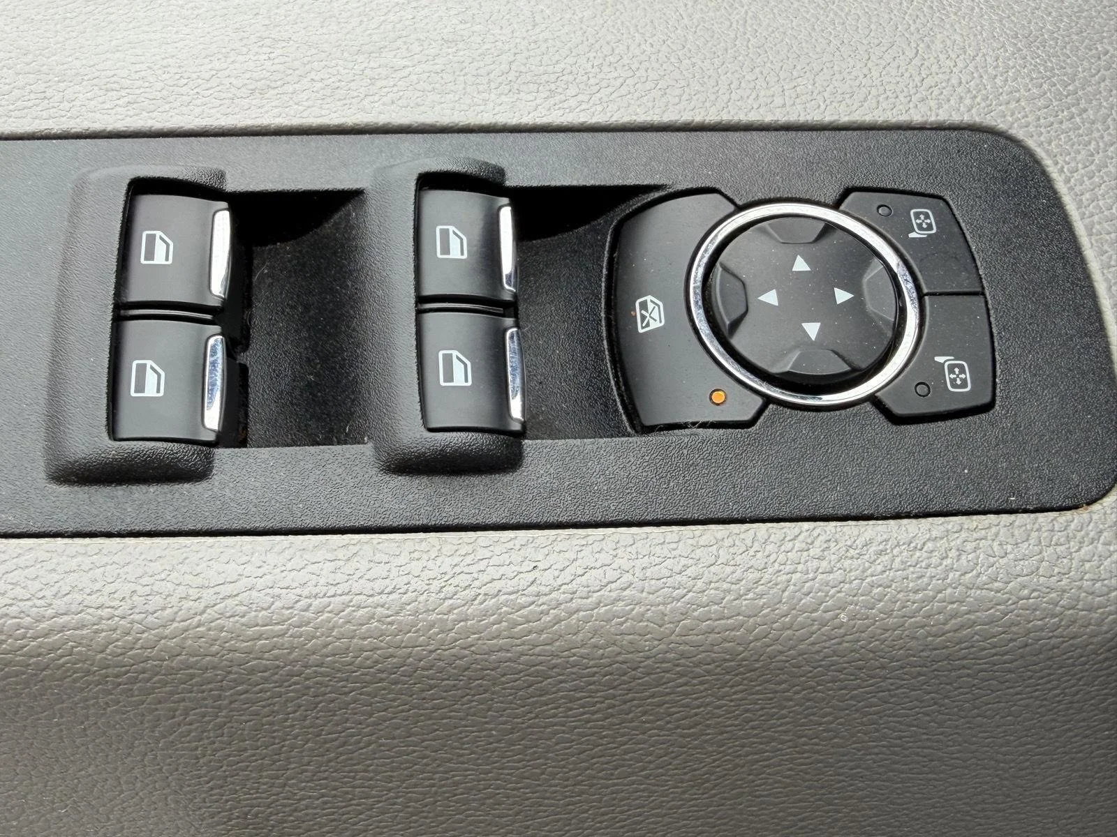 Used 2020 Blue Jeans Ford XLT image 9