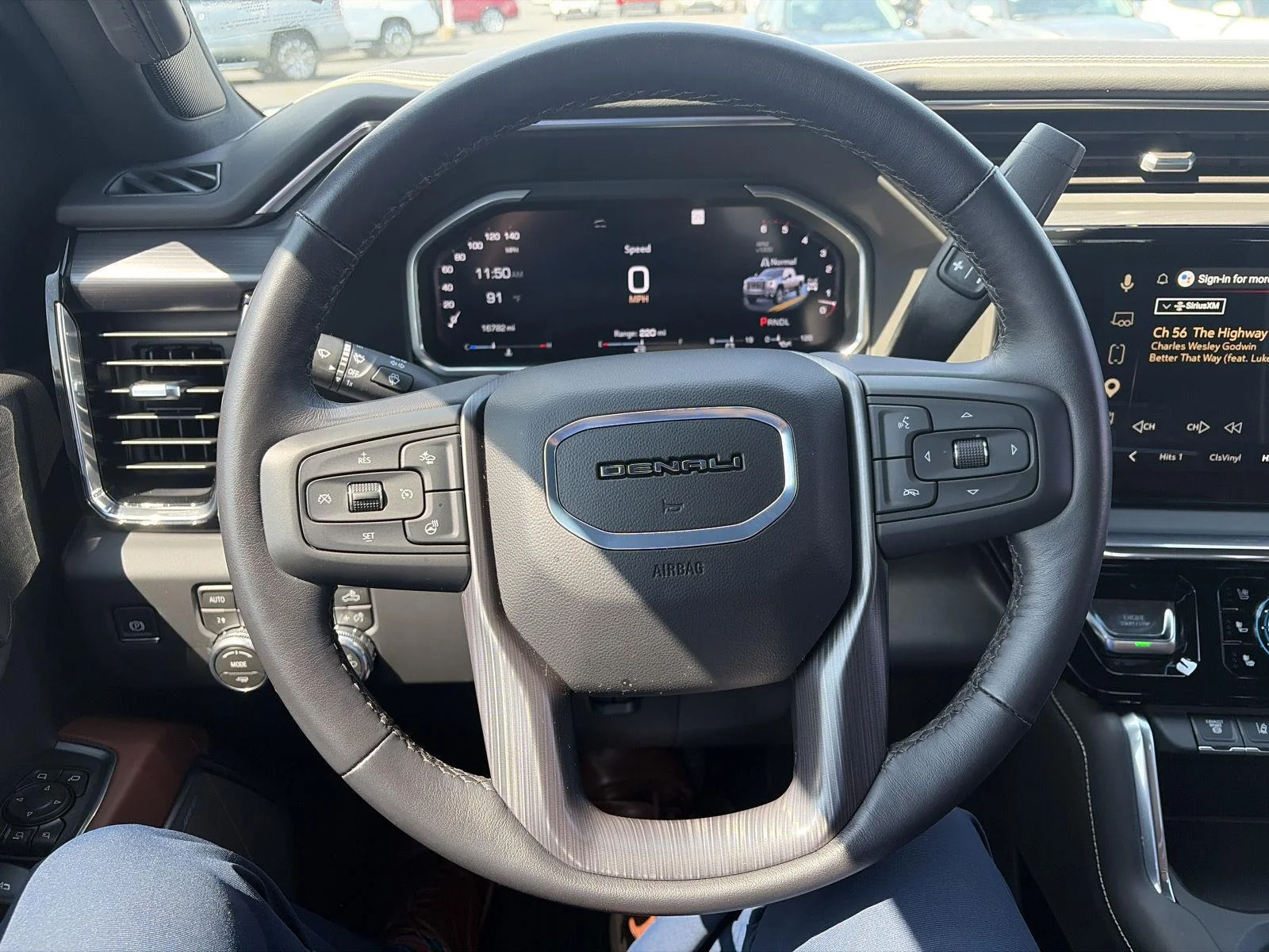 Used 2026 Glacier White Tricoat GMC Denali Ultimate image 26