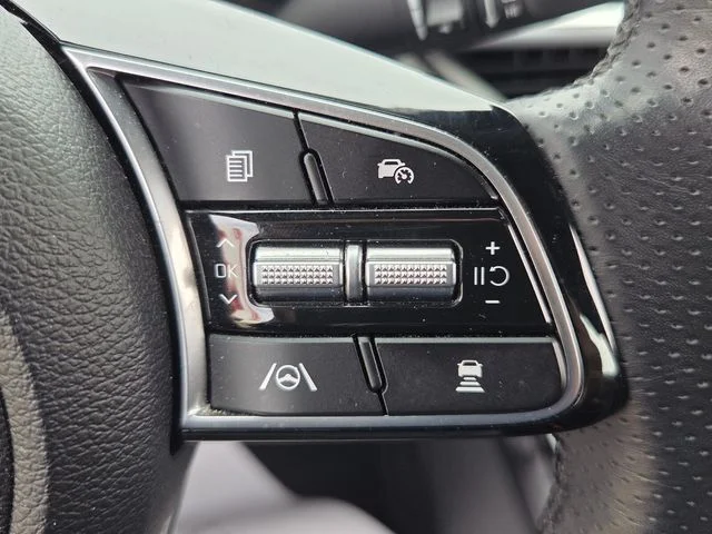 Used 2024 White Kia GT-Line image 23