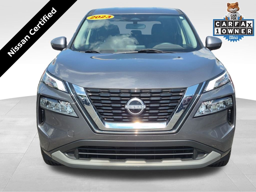 Certified Used 2023 Gun Metallic Nissan SV image 3