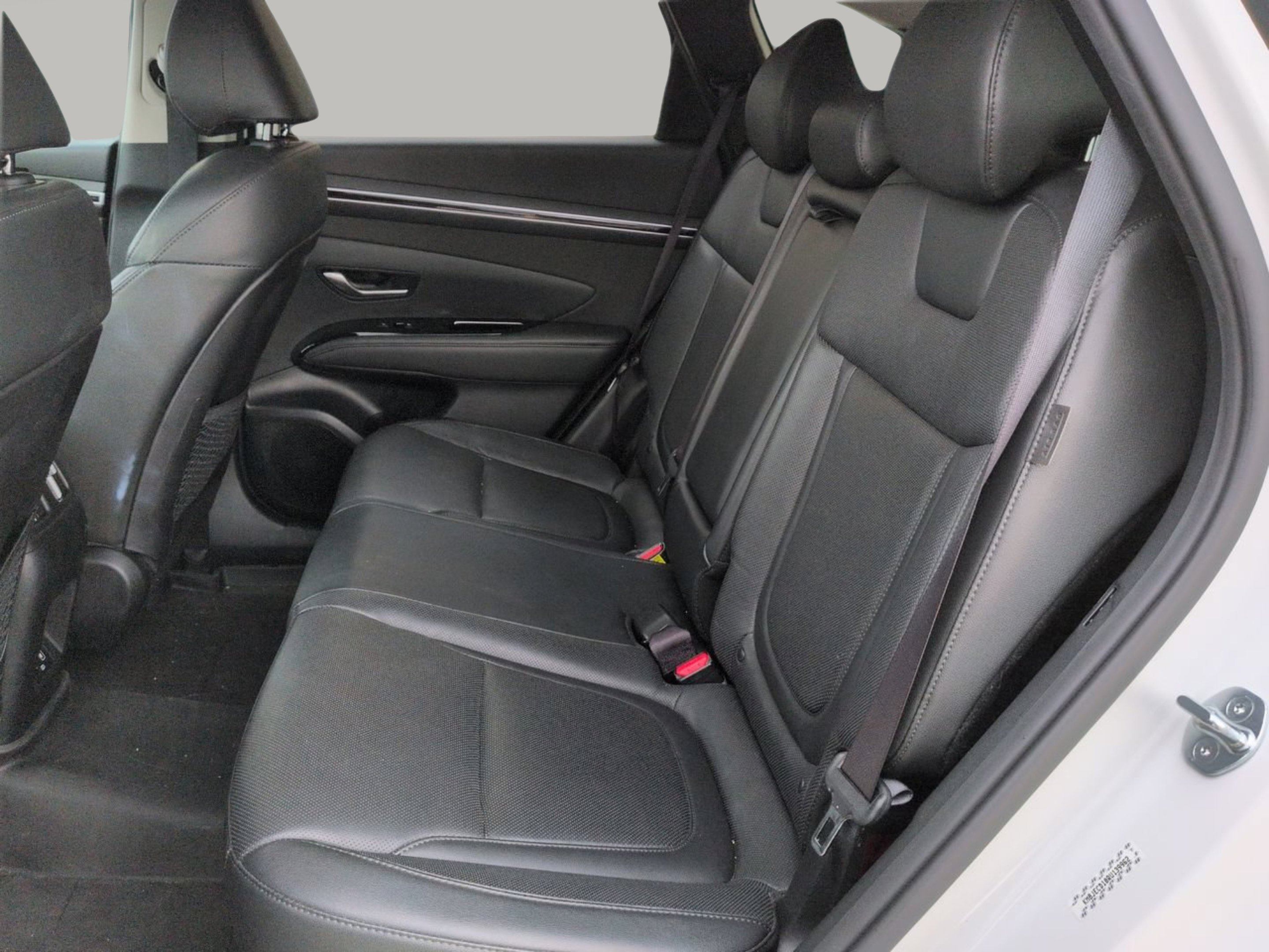 Used 2024 White Pearl Hyundai Limited image 13