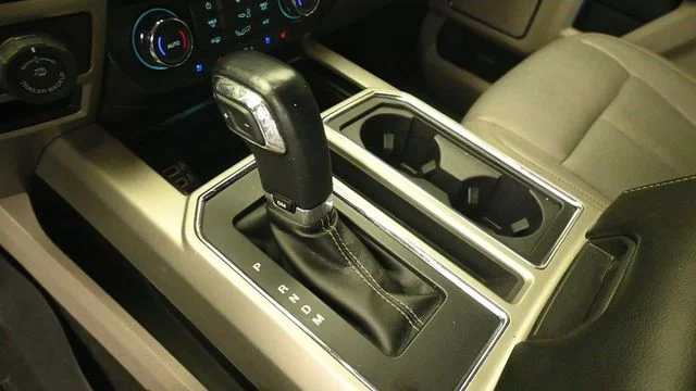 Used 2020 Magnetic Ford Lariat image 19