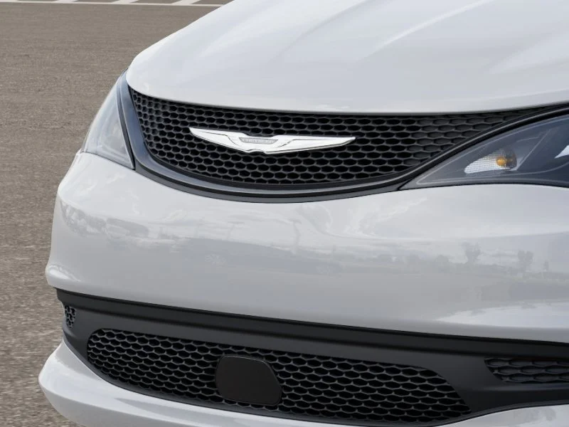 New 2026 Bright White Clearcoat Chrysler LX image 11