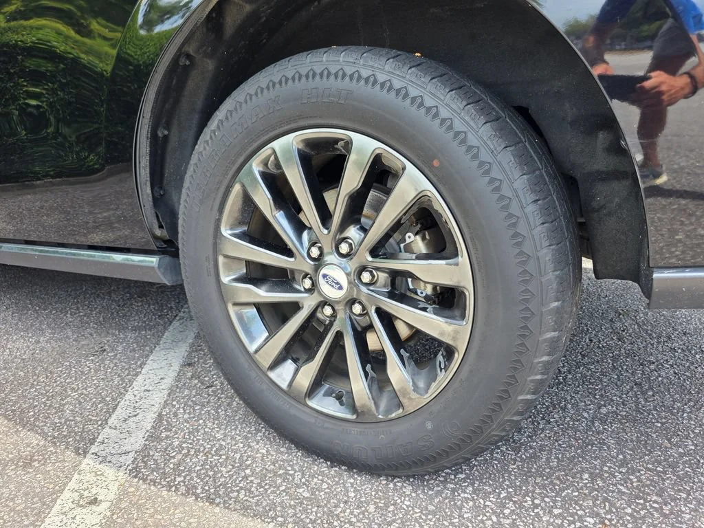 Used 2019 Black Ford Limited image 34