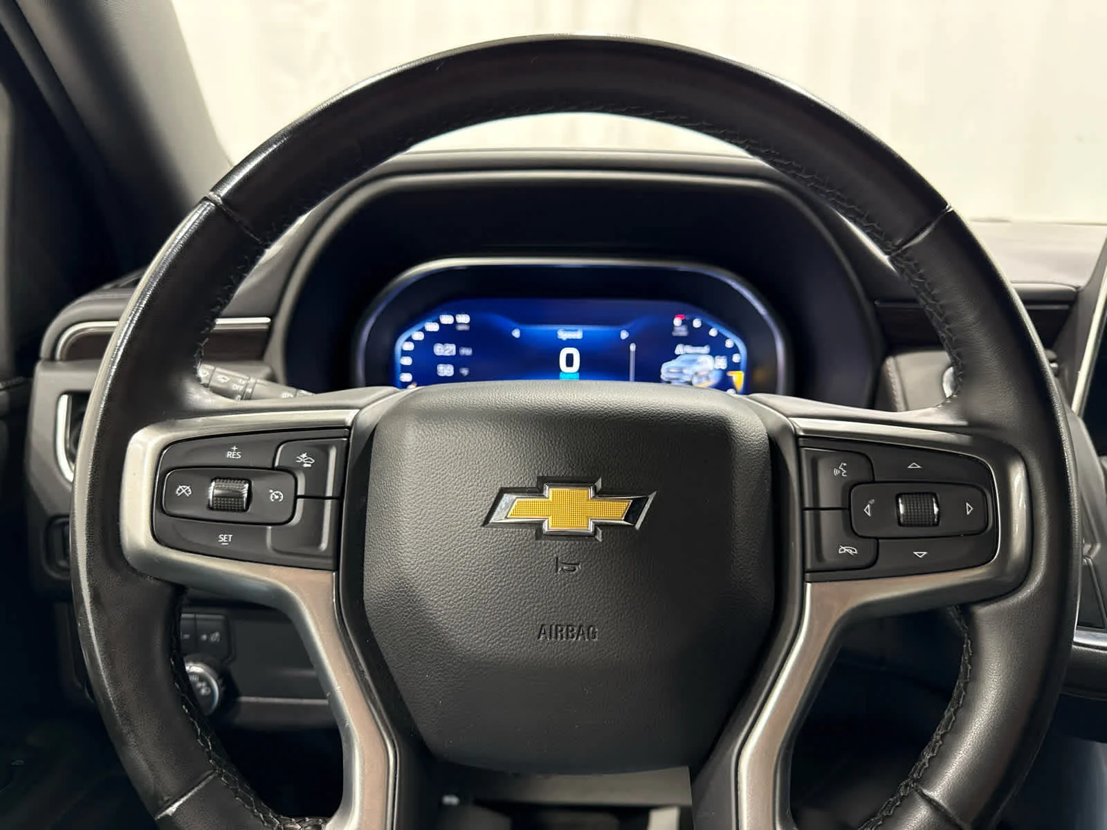 Used 2024 Summit White Chevrolet LT image 25