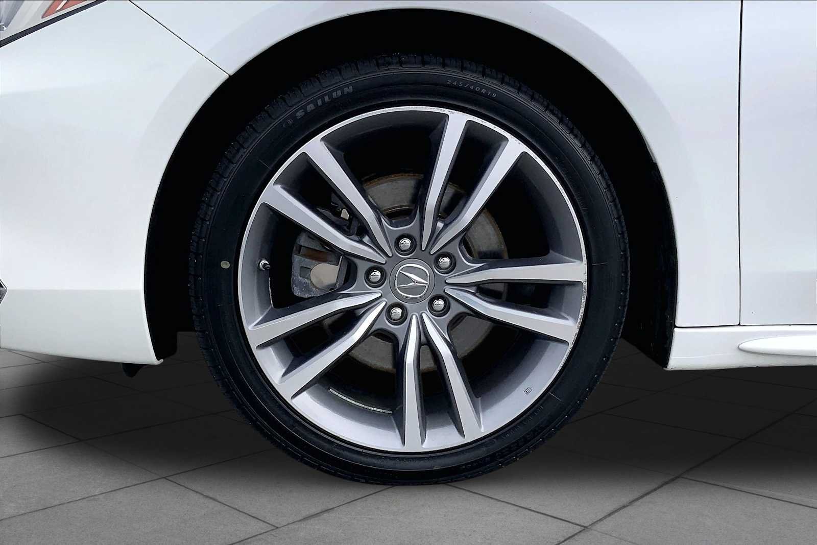 Used 2020 Platinum White Pearl Acura w/Technology Pkg image 11