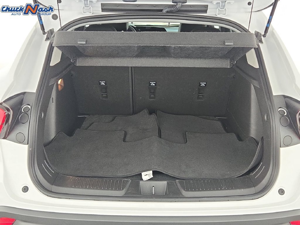 2025 Chevrolet Trax LT - Photo 29