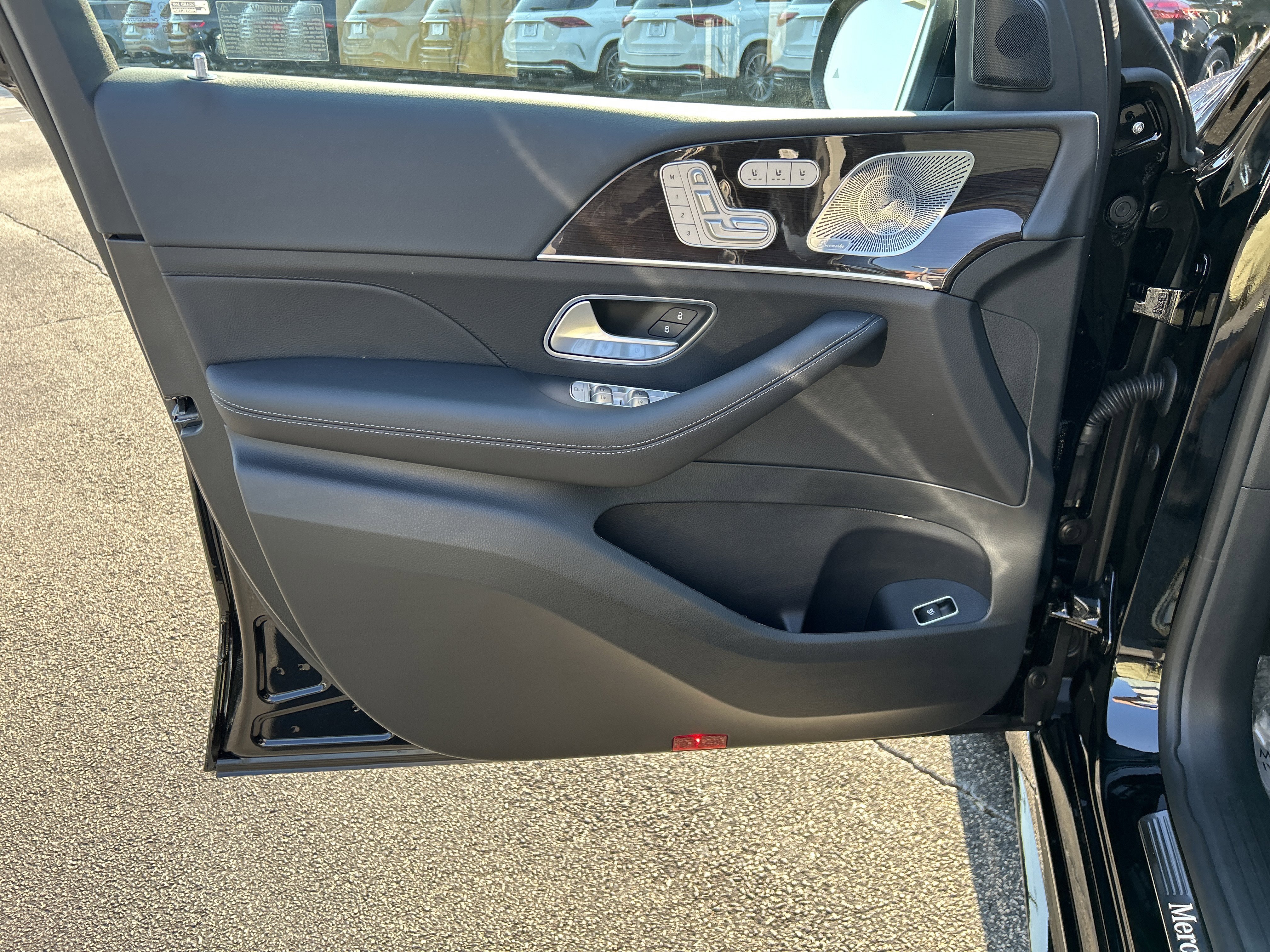 New 2026 Black Mercedes-Benz GLE 450 4MATIC® SUV image 15