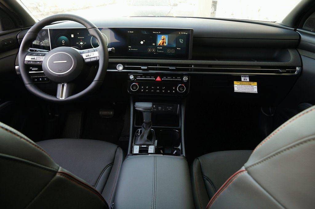 New 2025 Phantom Black Hyundai Limited image 10