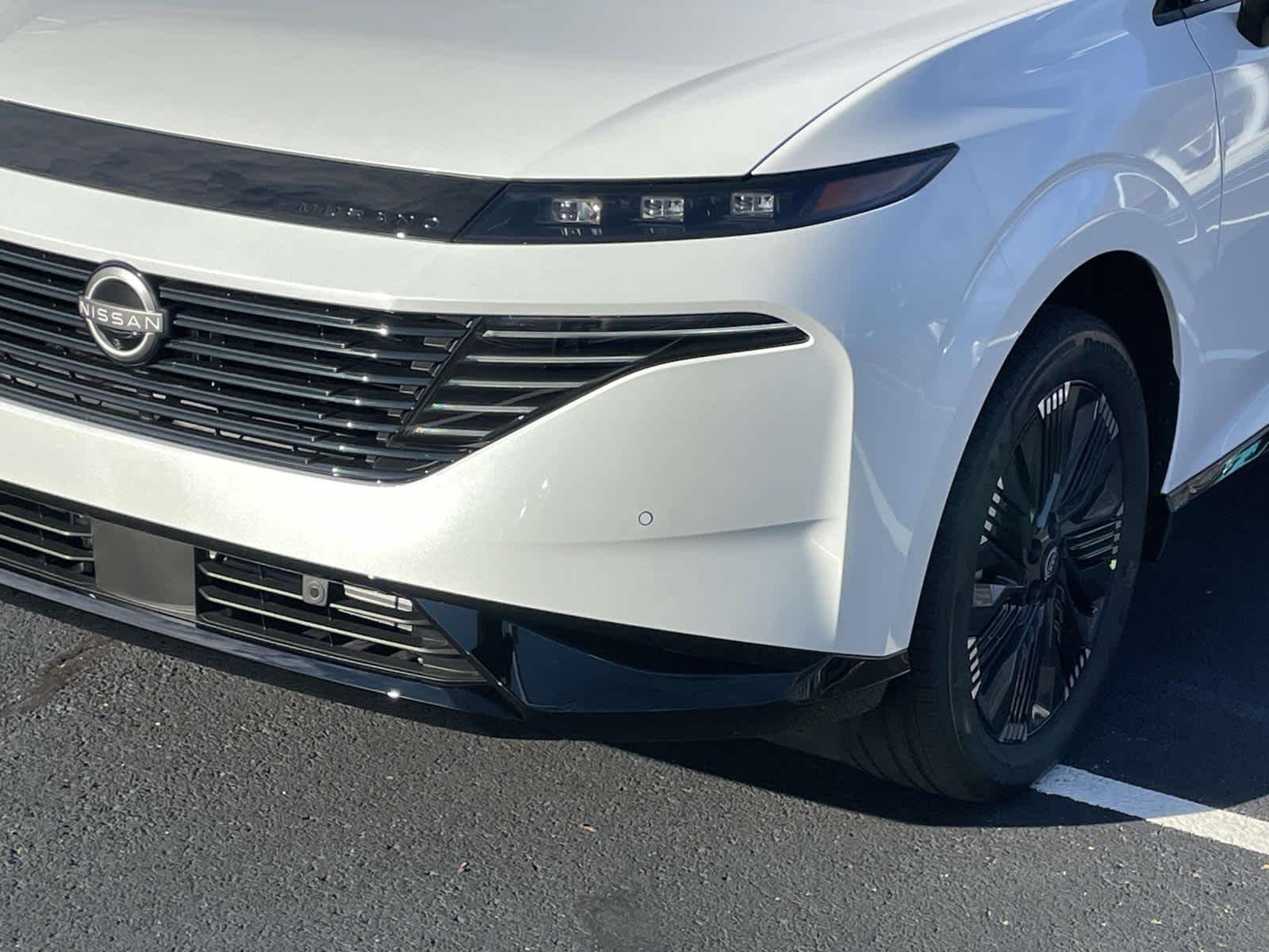 New 2026 Everest White Pearl Tricoat/Super Black Nissan Platinum image 9