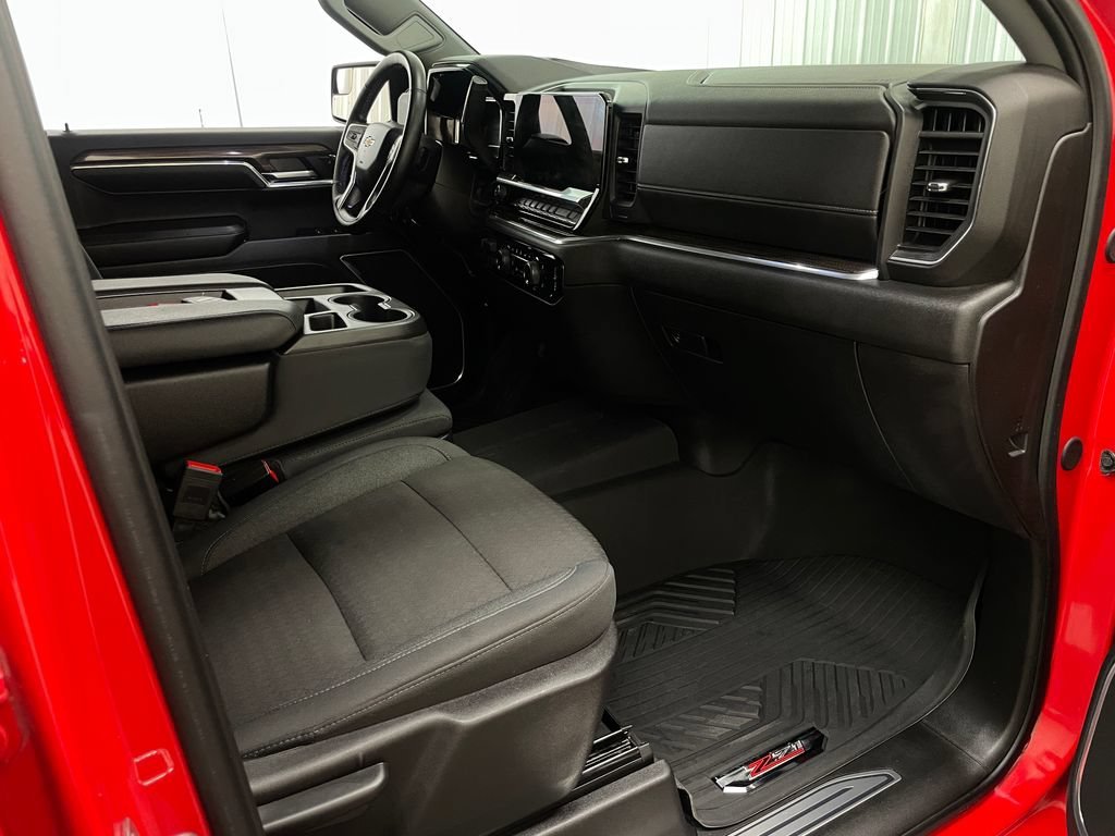 2024 Chevrolet Silverado 1500 LT - Photo 37
