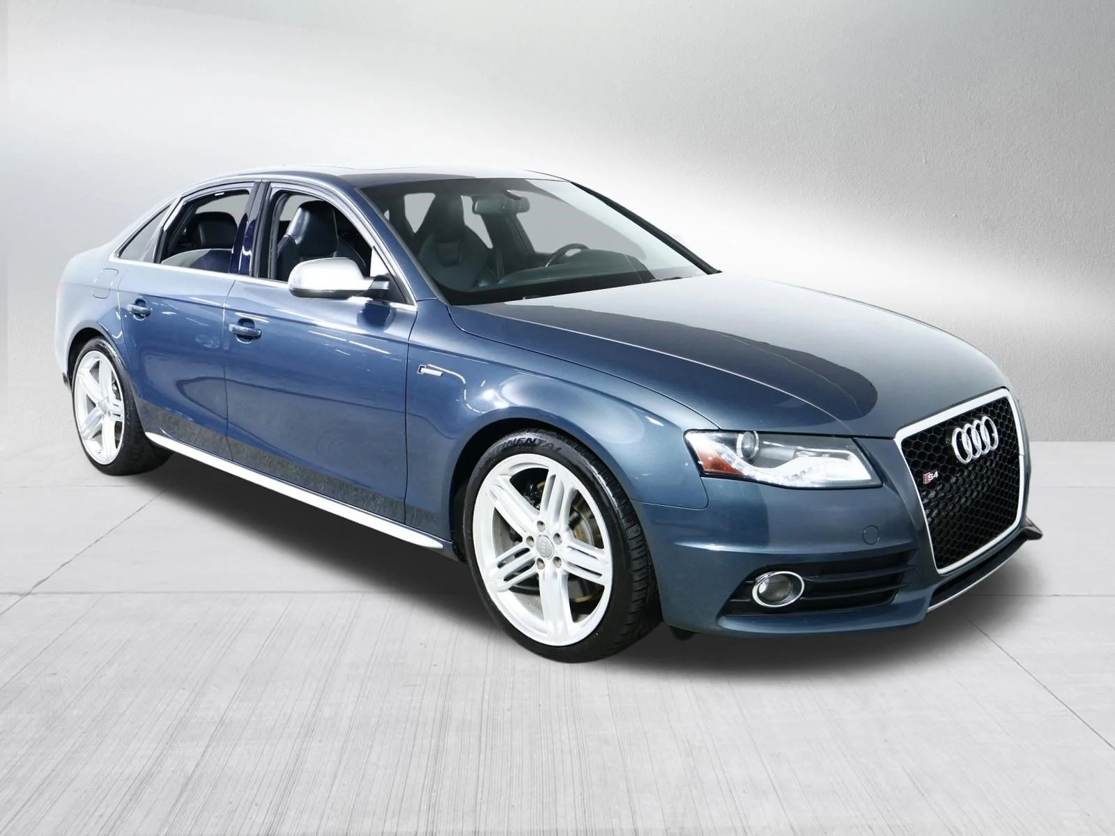 2011 Audi S4 3.0T quattro S tronic Premium Plus's photo