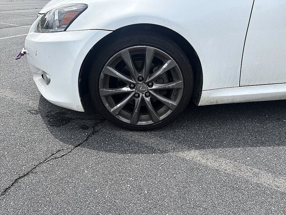 Used 2013 Starfire Pearl Lexus 250 C image 9
