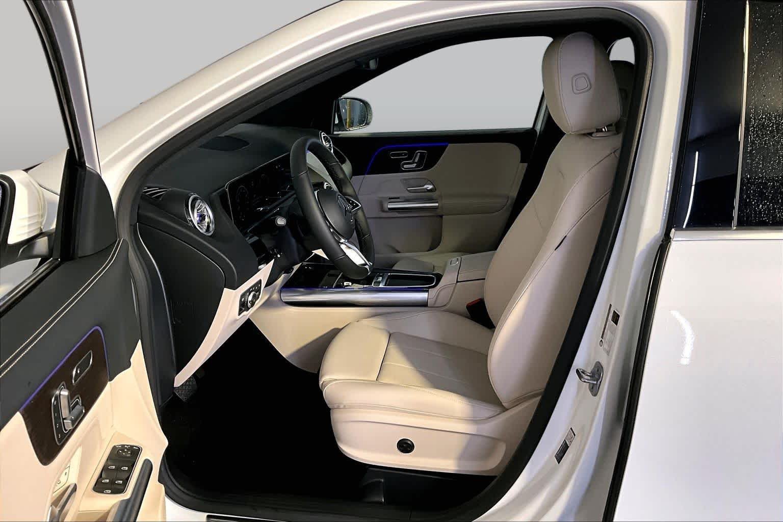 New 2026 Polar White Mercedes-Benz GLA 250 image 13