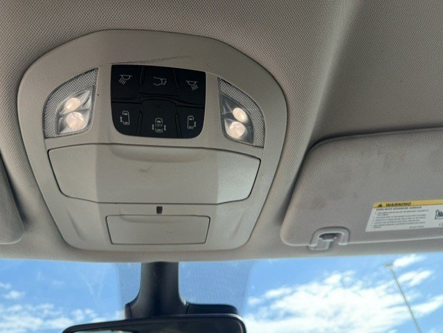 Used 2023 Brilliant Black Crystal Pearlcoat Chrysler Touring L image 17