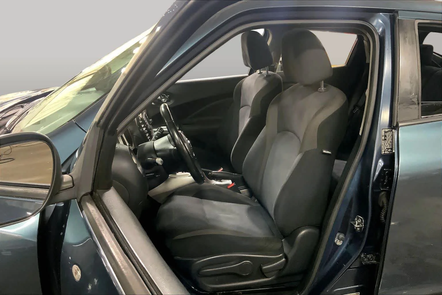 Pre-Owned 2011 Nissan JUKE SV