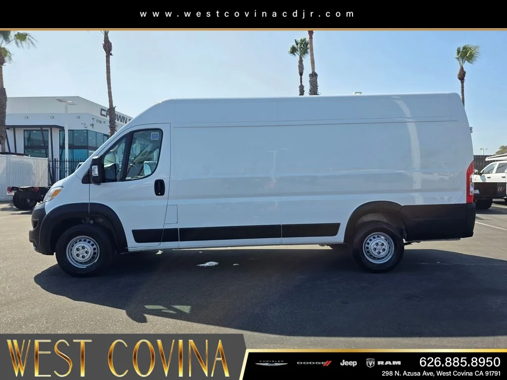 Used 2025 White Ram High Roof image 34