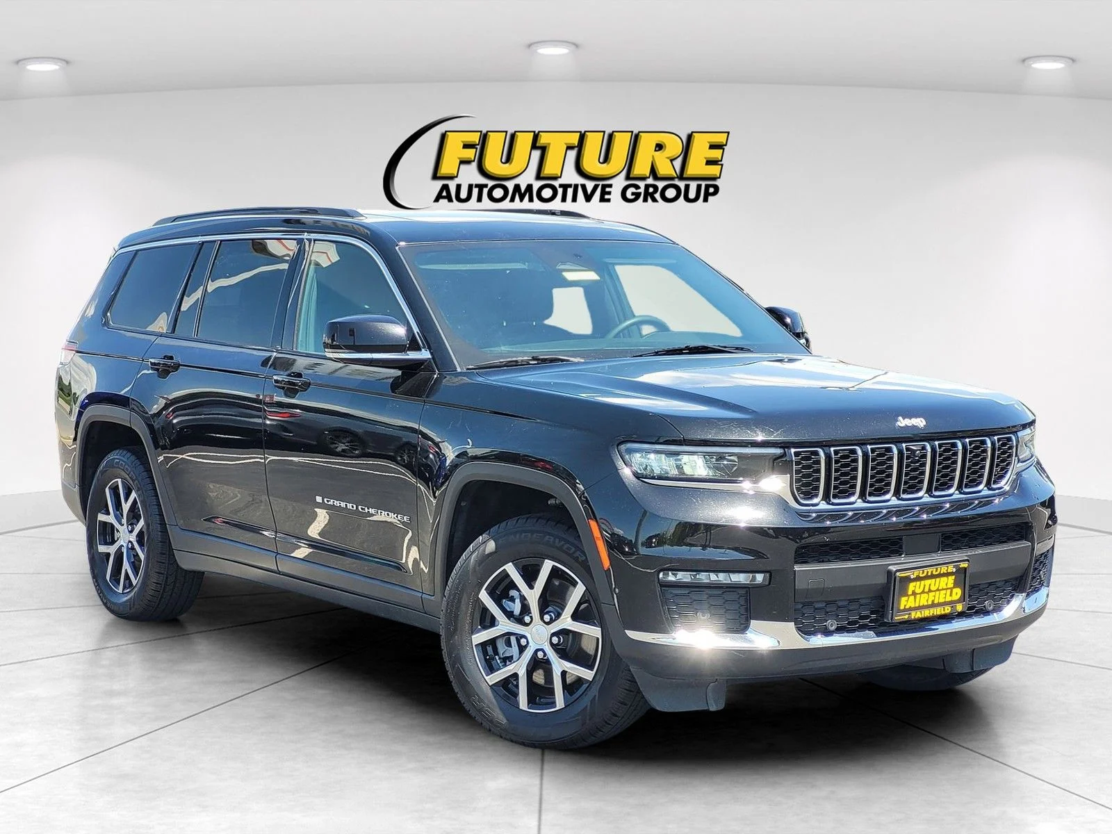 2024 Jeep Grand Cherokee L Limited 4x4's photo