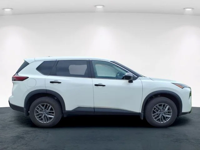 Used 2024 White Nissan S image 12