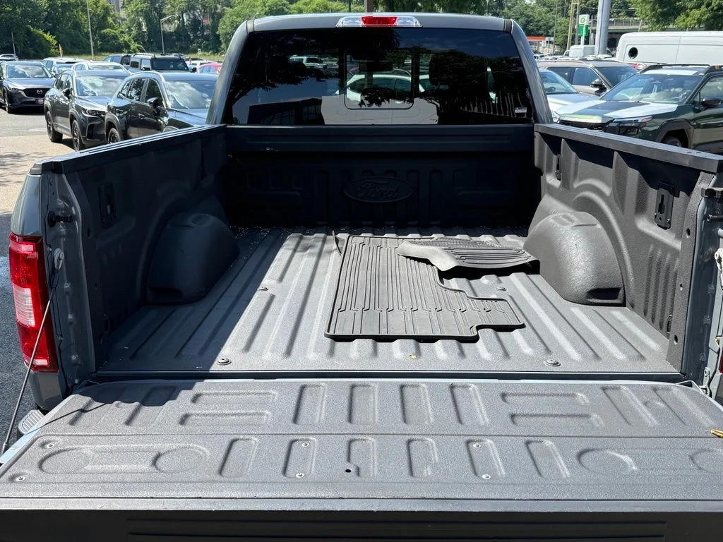 Used 2019 Black Ford XLT image 28