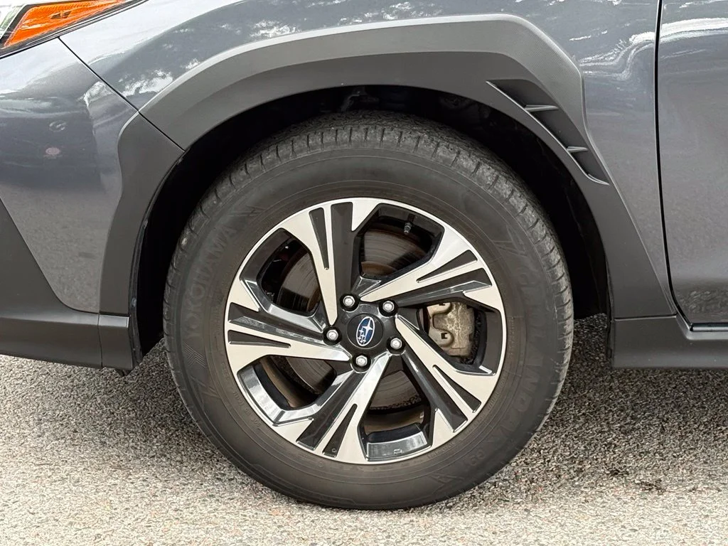 Used 2024 Magnetite Gray Pearl Subaru Premium image 6