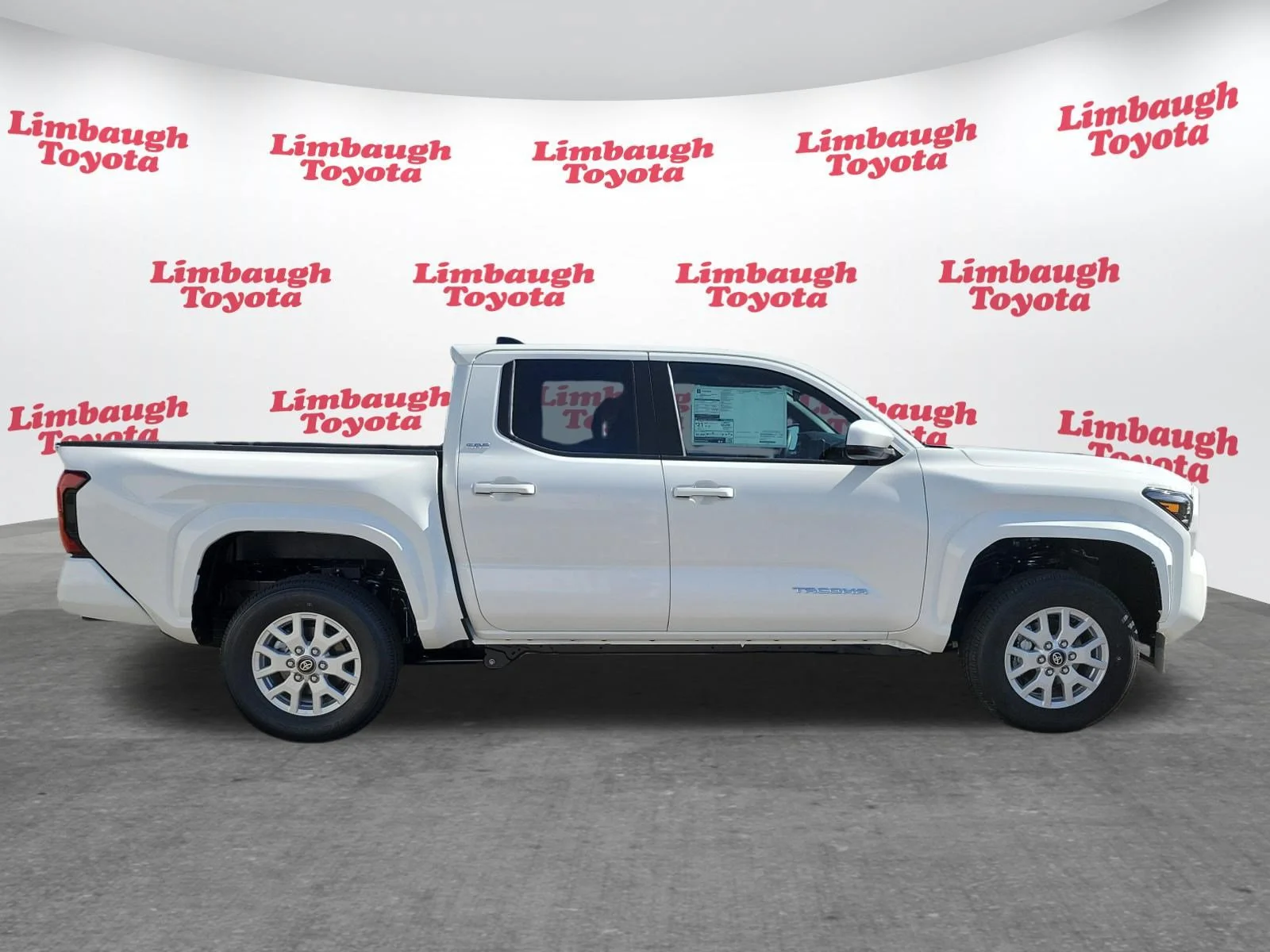 New 2026 Ice Toyota SR5 image 2