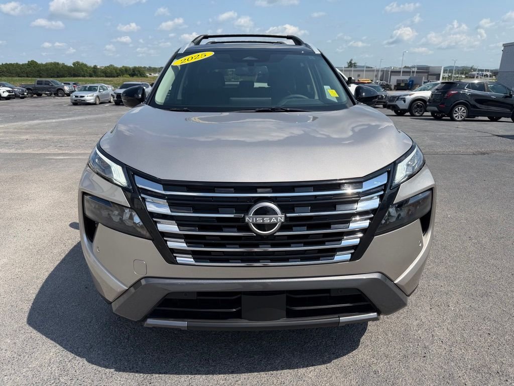 Used 2025 Gold Nissan SL image 36