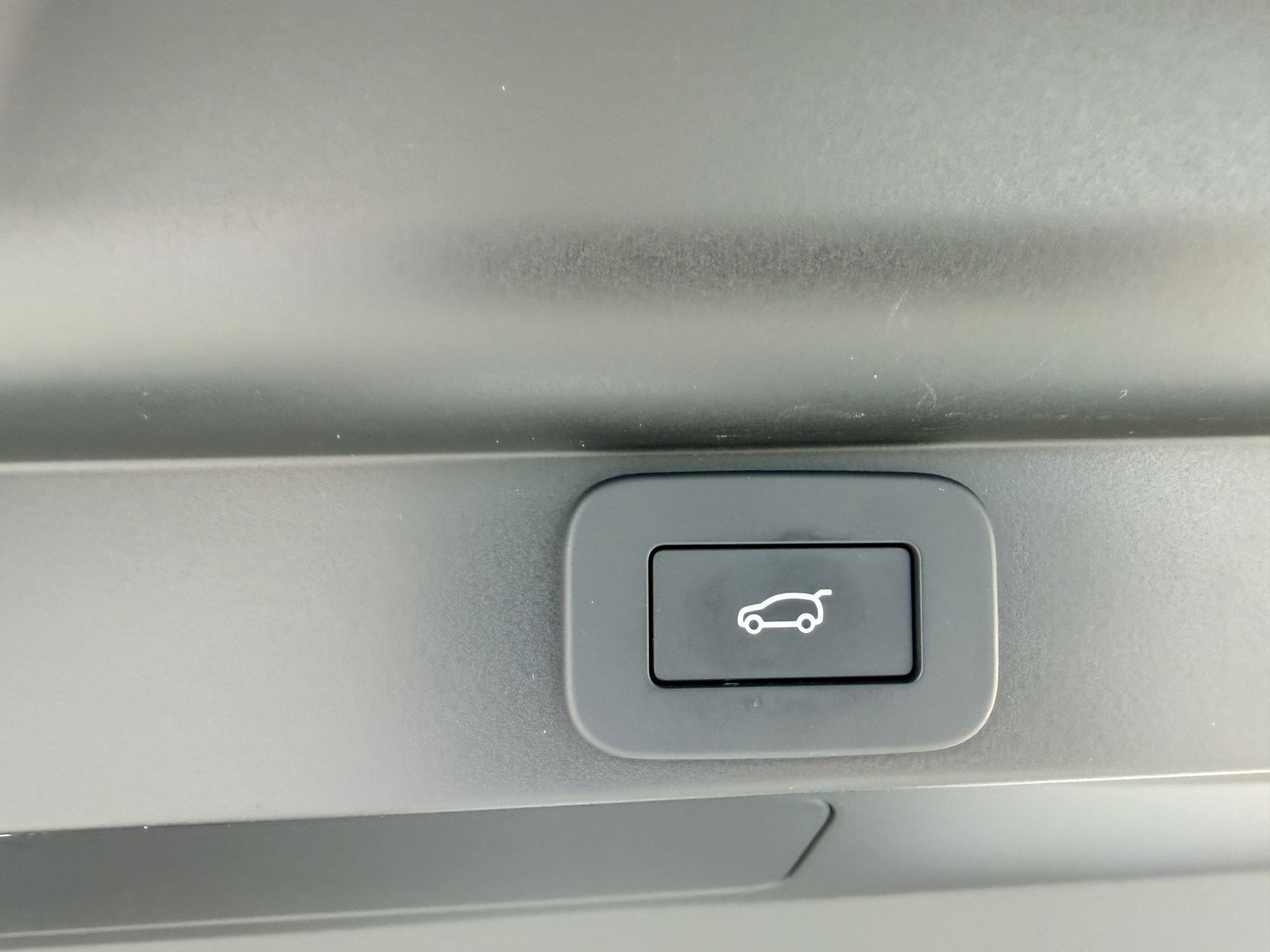 Used 2025 Fuji White Land Rover Autobiography image 27