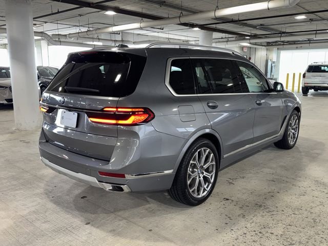 Used 2024 Skyscraper Grey Metallic BMW xDrive40i image 8