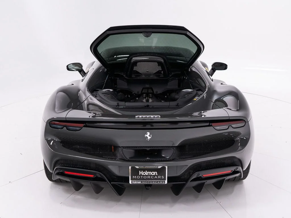 Used 2023 Grigio Scuro Ferrari  image 32