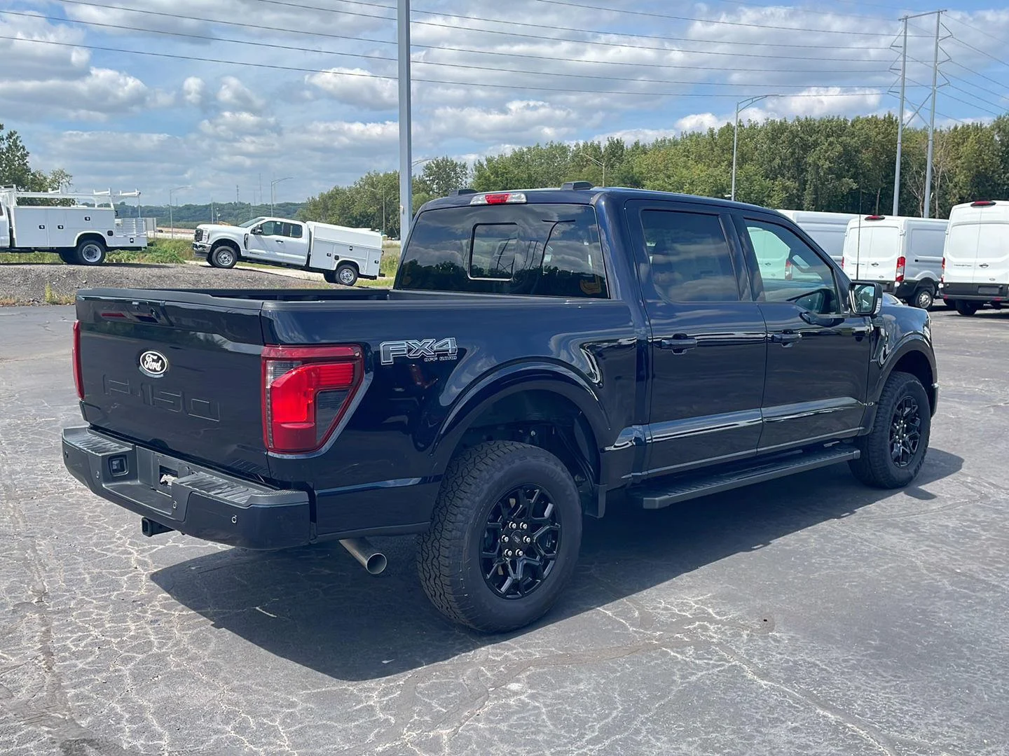 New 2026 Antimatter Blue Metallic Ford XLT image 31