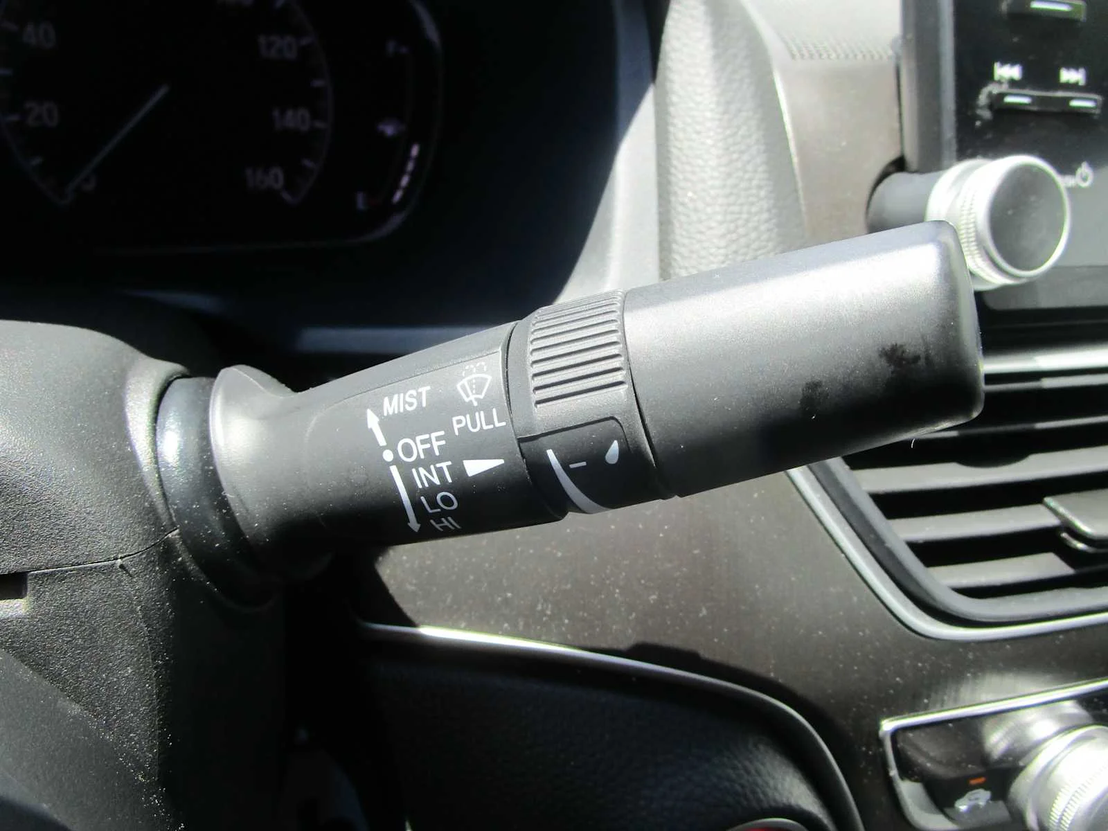 Used 2020 Modern Steel Metallic Honda LX image 27