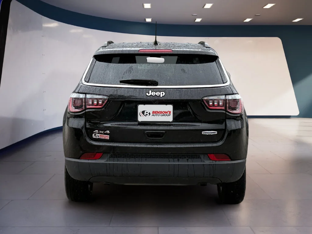Used 2024 Black Jeep Latitude image 4