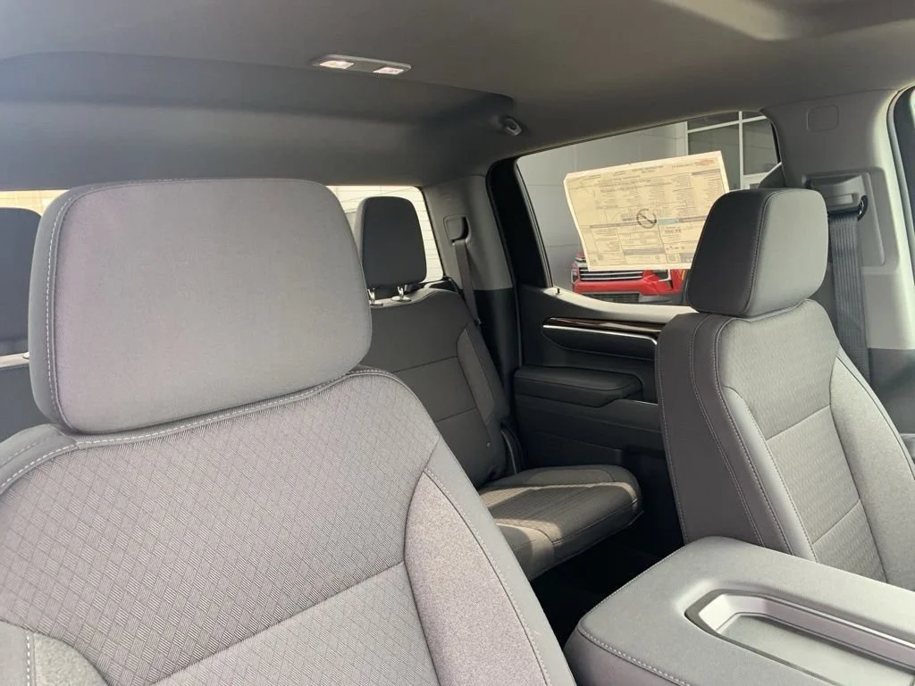 2025 Chevrolet Silverado 1500 LT - Photo 18
