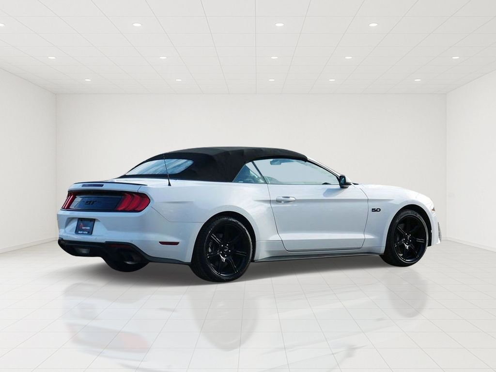 Used 2019 White Ford GT Premium image 3
