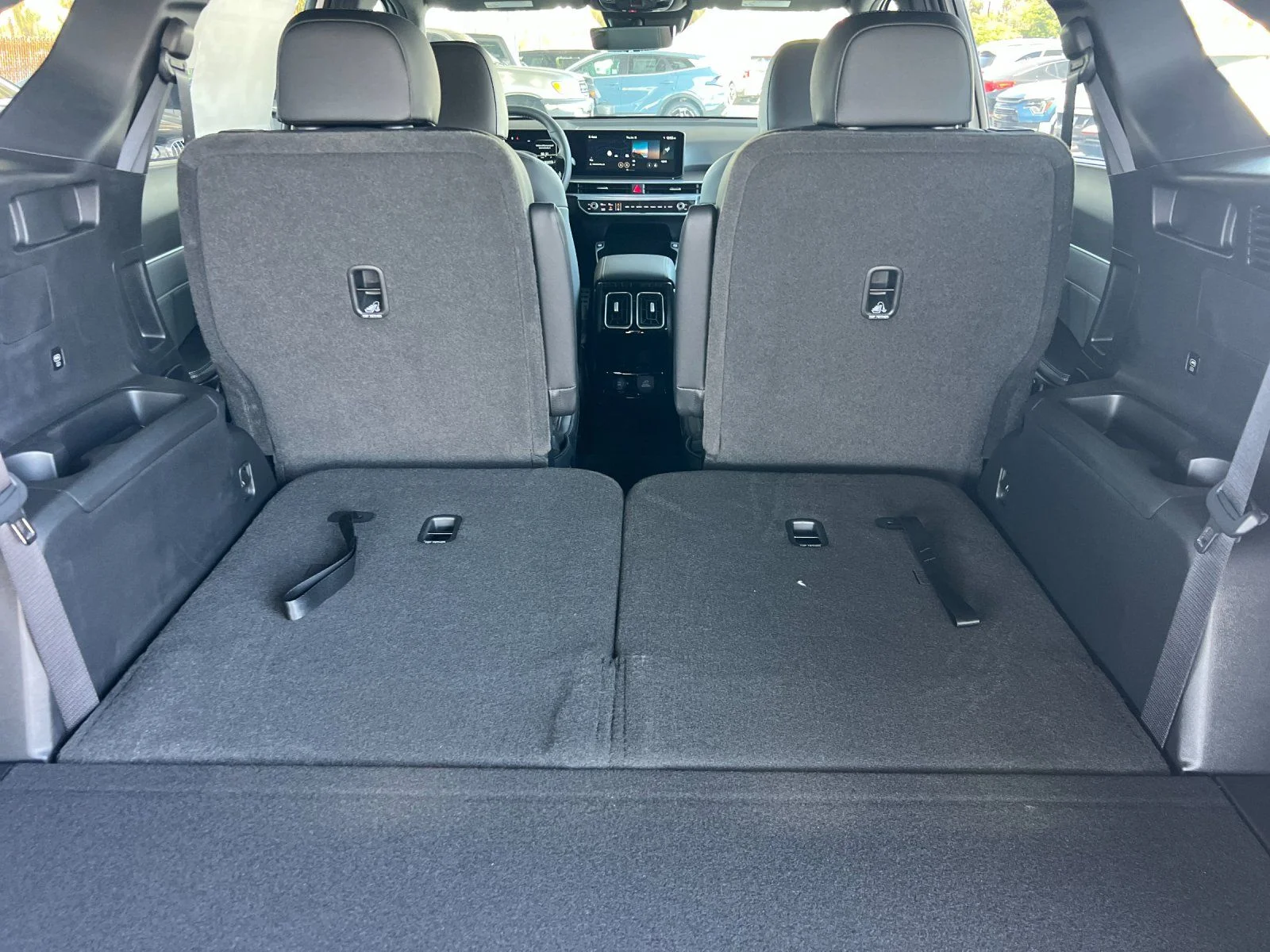 New 2026 White Kia X-Line SX Prestige image 17