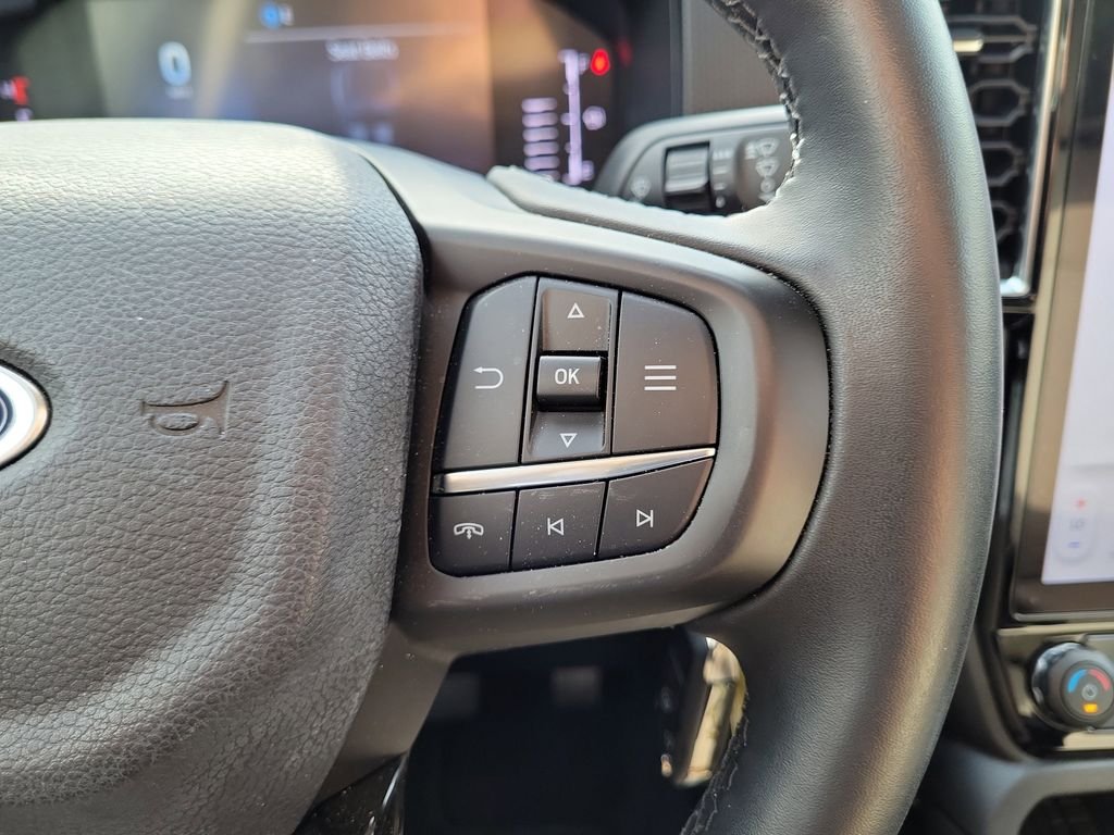 Used 2024 Red Ford XLT image 27