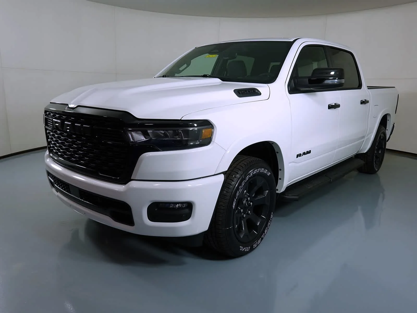 New 2026 Bright White Clear-Coat Exterior Paint RAM Big Horn image 8