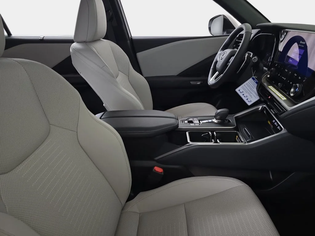 New 2026 Wind Chill Pearl Lexus AWD image 9
