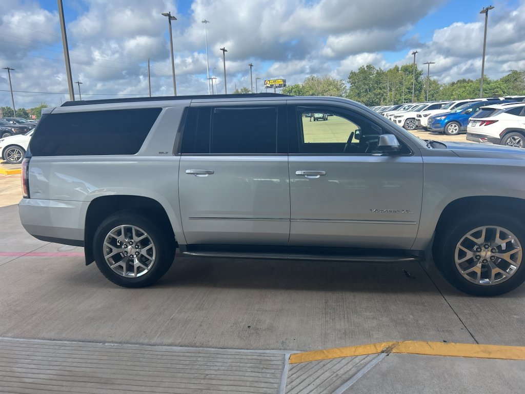 Used 2016 Quicksilver Metallic GMC SLT image 2