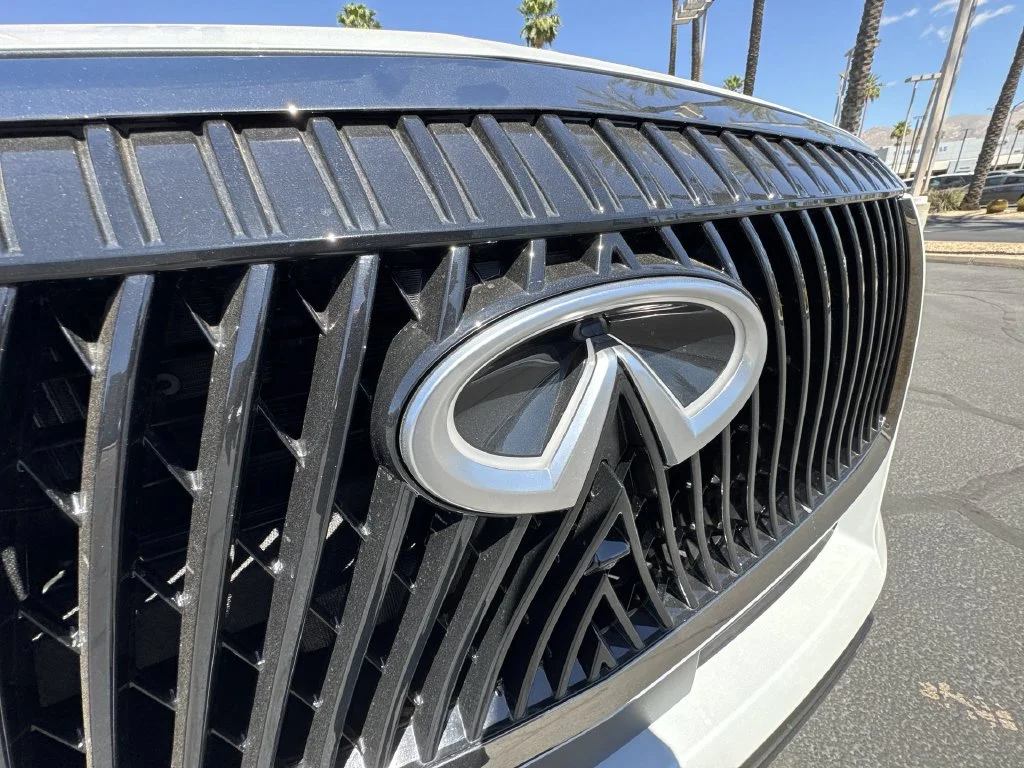 New 2026 2T RADIANT WHIT INFINITI Autograph 4WD image 32