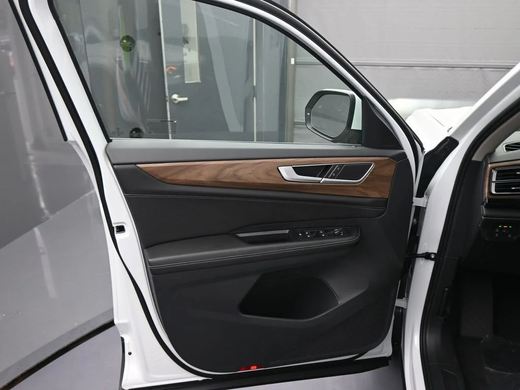 2026 Volkswagen Atlas SE - Photo 37