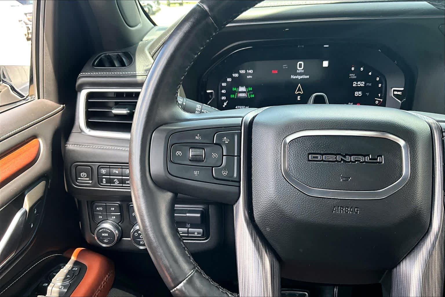 Used 2023 White Frost Tricoat GMC Denali Ultimate image 24