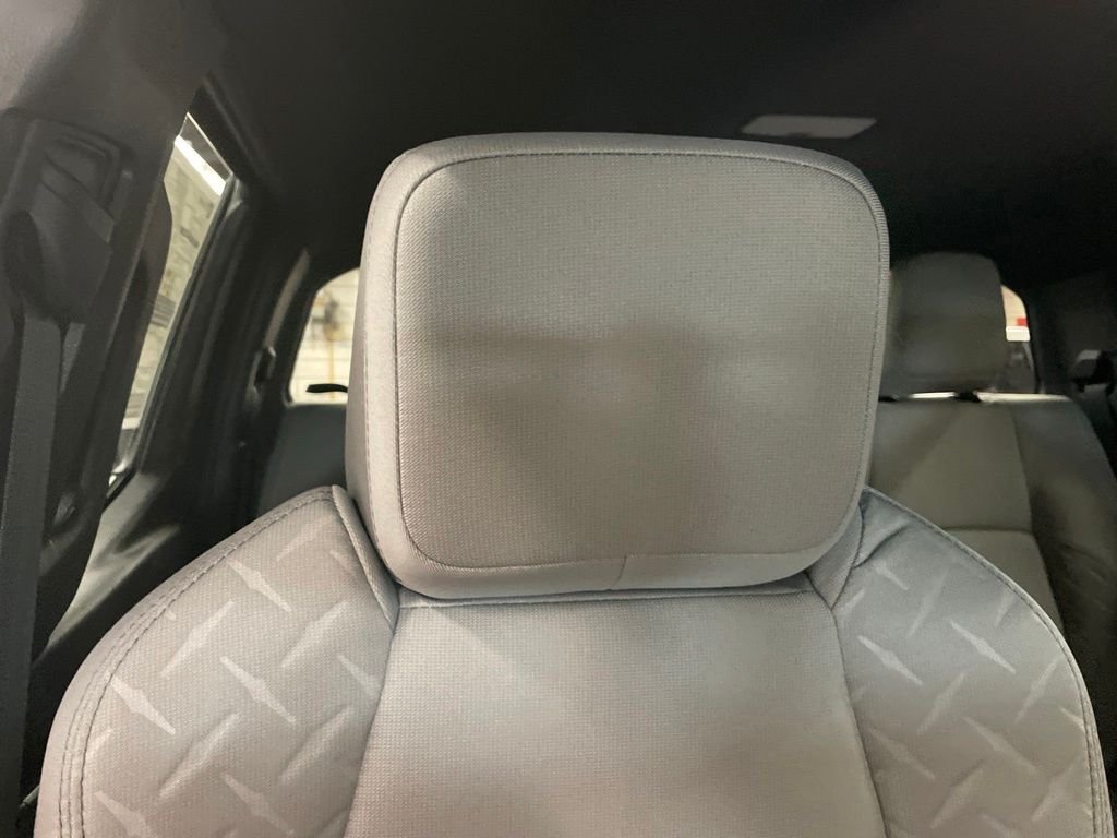2026 Toyota Tacoma SR5 - Photo 32