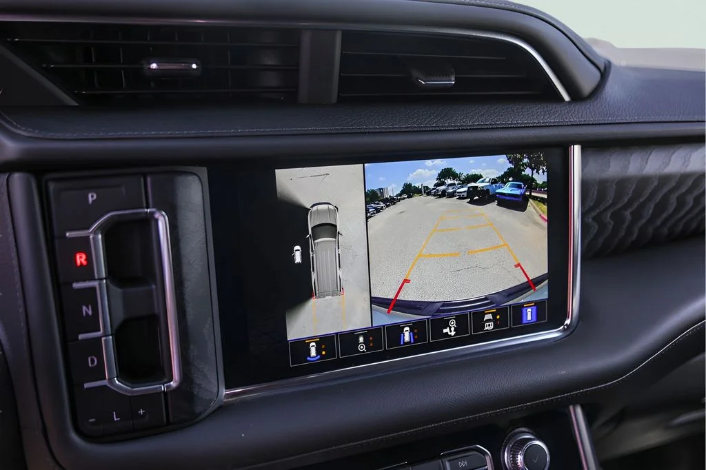 Used 2024 Silver GMC Denali image 20